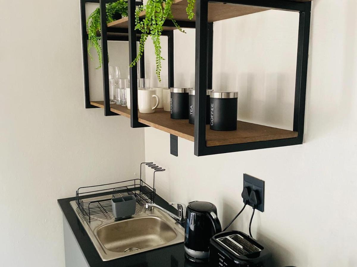 46 On Allcock Guest Apartment & Luxury Room Pretoria-Noord 外观 照片