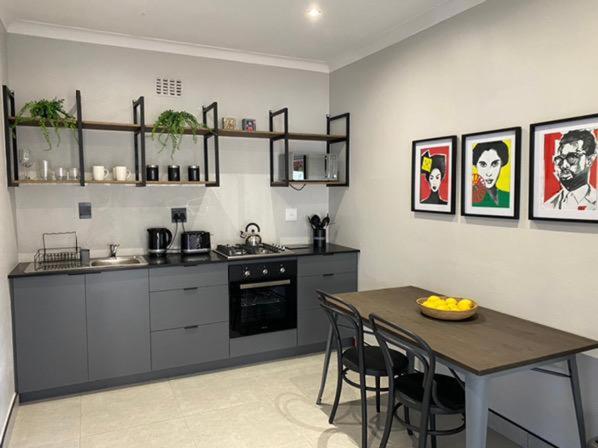 46 On Allcock Guest Apartment & Luxury Room Pretoria-Noord 外观 照片